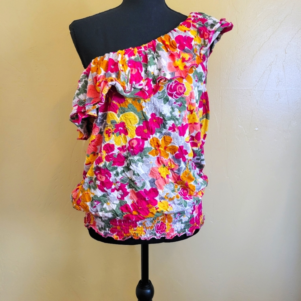 No Boundaries - Floral Ruffle Asymmetrical Blouse - Size XL